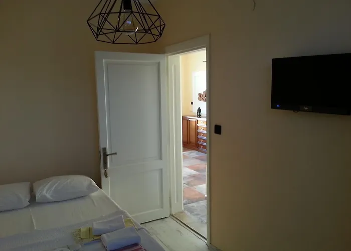 Sahil & Restaurant Hotel *